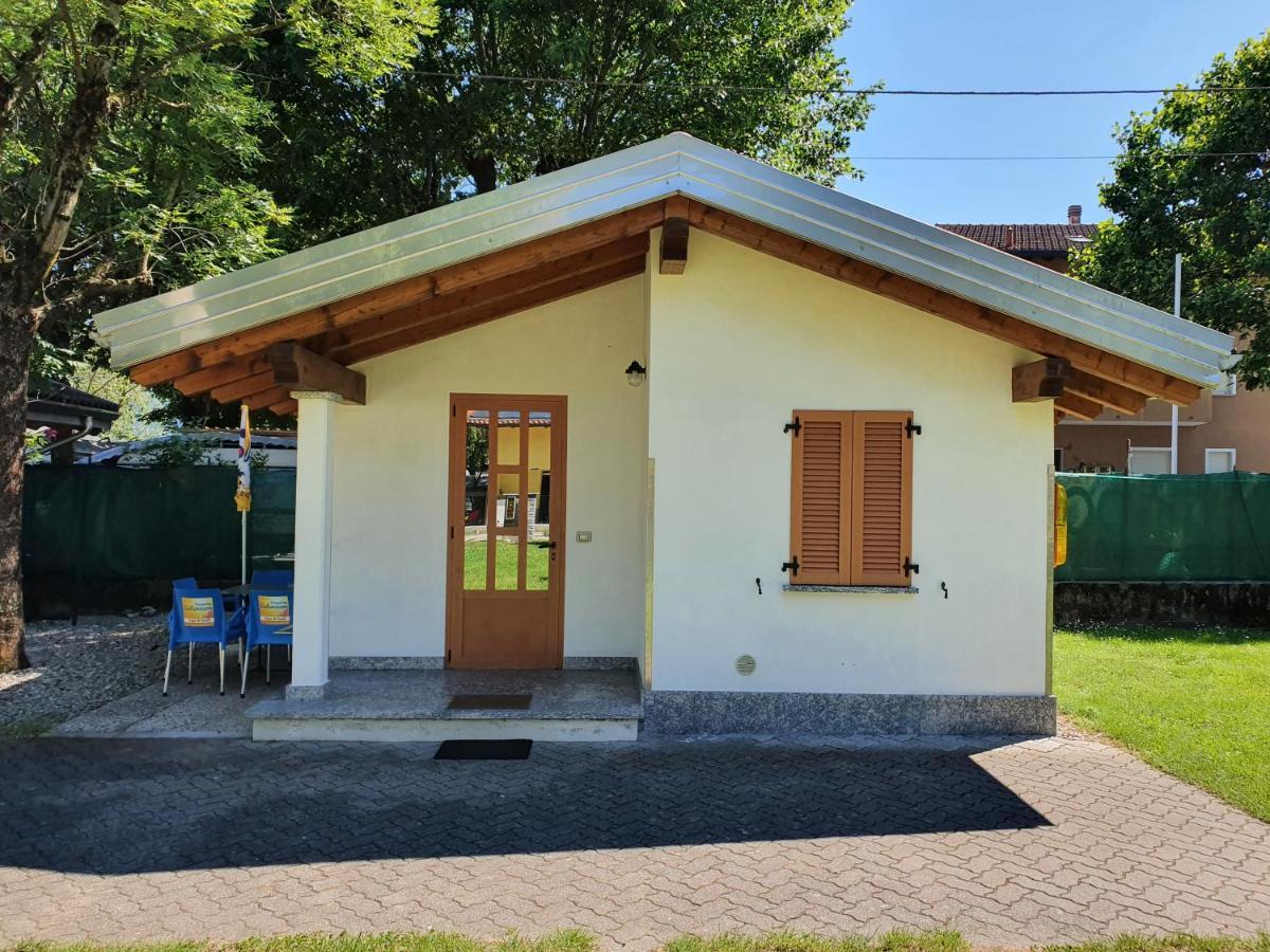 Bungalows In Camping Solarium Domaso Esterno foto